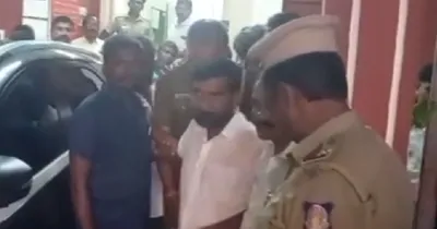 ஏடிஎஸ்பி க்கு கொலை மிரட்டல்   விசிக நிர்வாகி கைது 