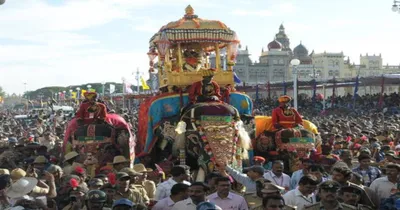 மைசூரு தசரா திருவிழா   ஜம்பு சவாரி ஊர்வலத்துடன் நிறைவு 