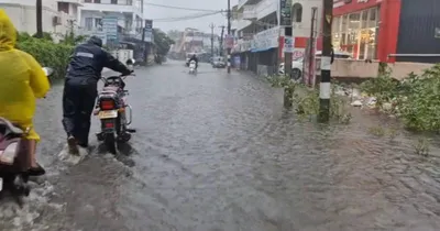 காரைக்காலில் சுமார் 8 மணி நேரம் வெளுத்து வாங்கிய மழை 